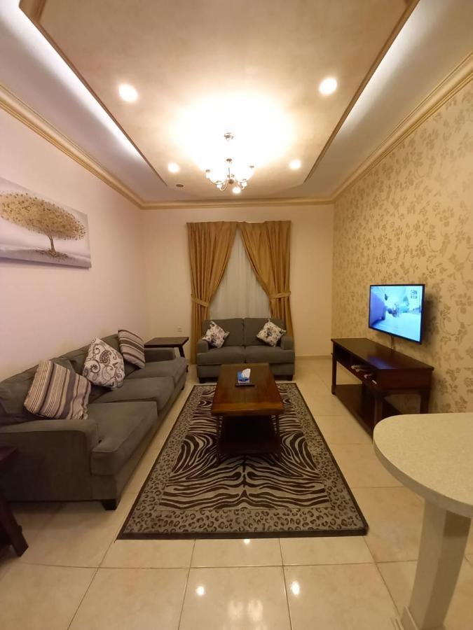 سارة للشقق الفندقية Sara Furnished Apartments Αλ Κομπάρ Εξωτερικό φωτογραφία