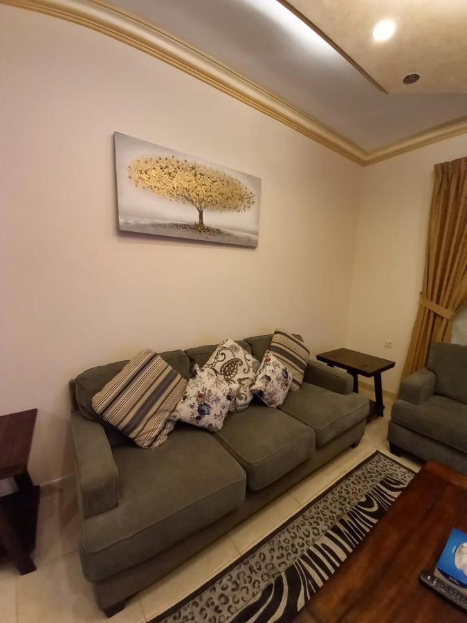 سارة للشقق الفندقية Sara Furnished Apartments Αλ Κομπάρ Εξωτερικό φωτογραφία