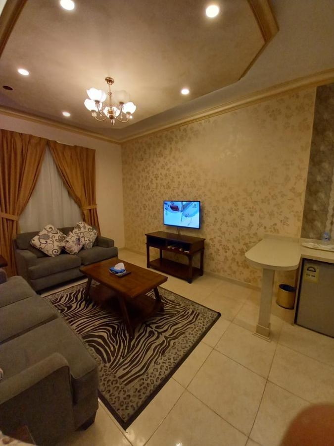 سارة للشقق الفندقية Sara Furnished Apartments Αλ Κομπάρ Εξωτερικό φωτογραφία