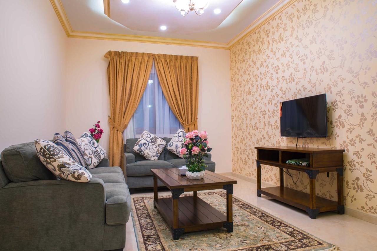 سارة للشقق الفندقية Sara Furnished Apartments Αλ Κομπάρ Εξωτερικό φωτογραφία