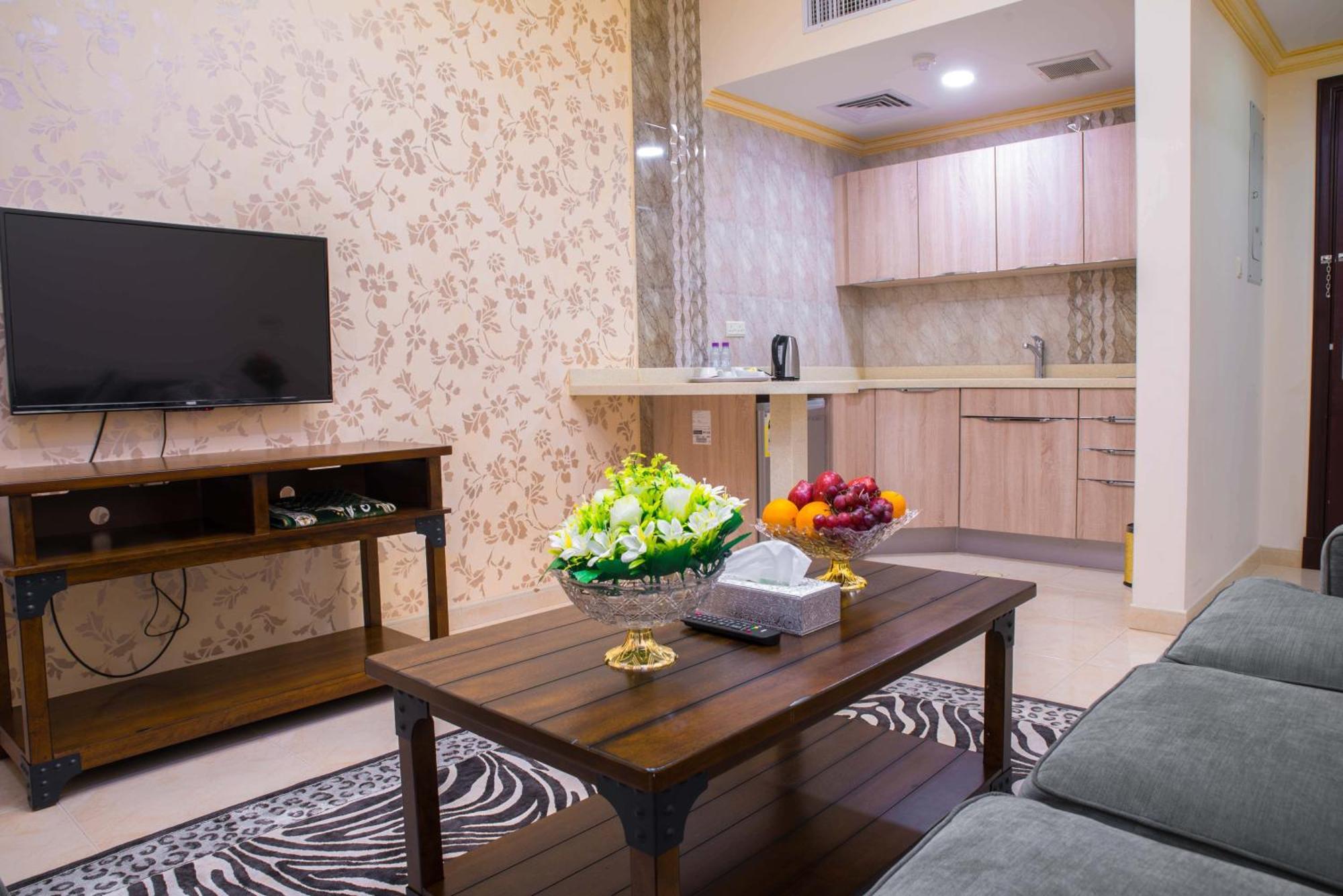 سارة للشقق الفندقية Sara Furnished Apartments Αλ Κομπάρ Εξωτερικό φωτογραφία