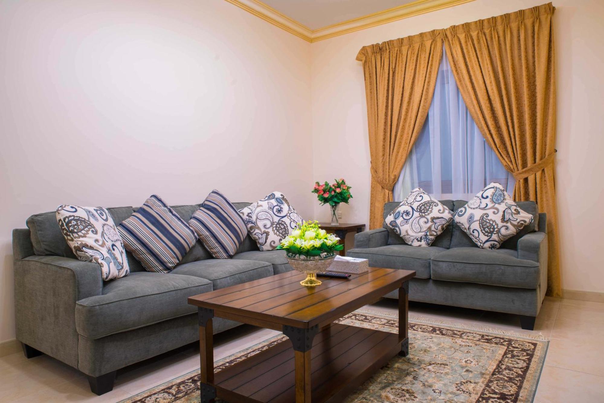 سارة للشقق الفندقية Sara Furnished Apartments Αλ Κομπάρ Εξωτερικό φωτογραφία